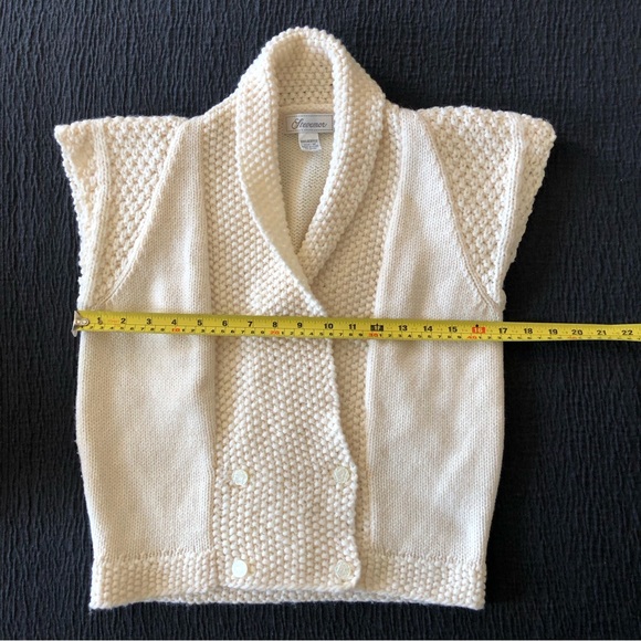 VINTAGE Stevemor Capped Sleeve Knit Top with mini-shawl collar - Picture 6 of 7